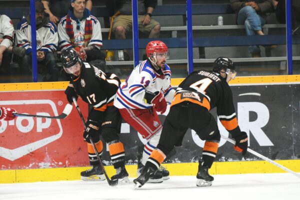 Clippers Strike Rapidly in Game 1 Win