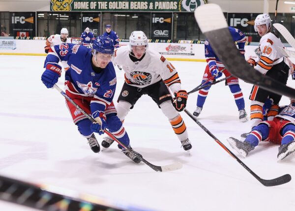 Spruce Kings Fall to Smoke Eaters at Showcase
